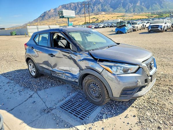 2020 NISSAN KICKS