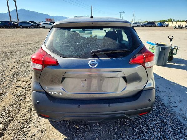 2020 NISSAN KICKS