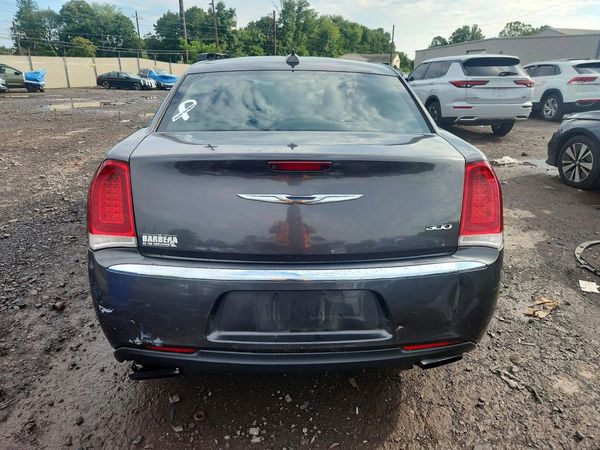 2016 CHRYSLER 300