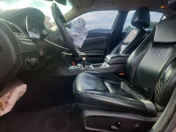 2016 CHRYSLER 300