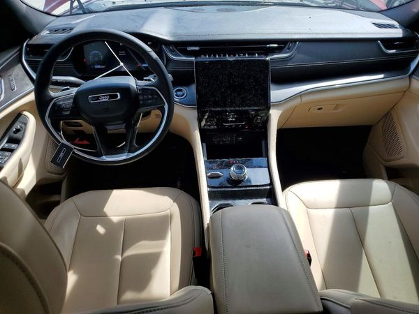 2025 JEEP GRAND CHEROKEE L