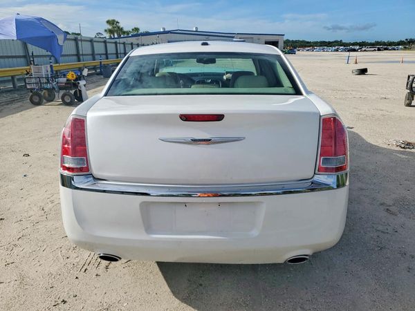 2013 CHRYSLER 300