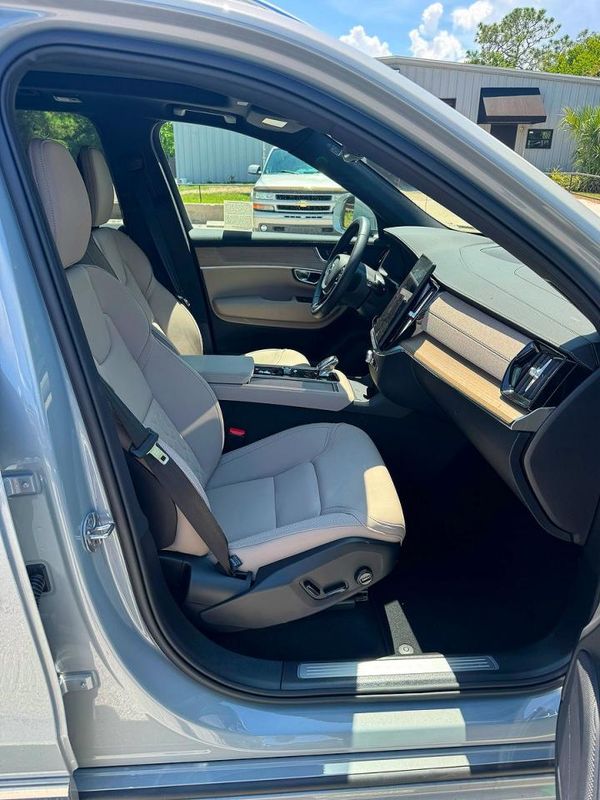 2026 VOLVO XC90