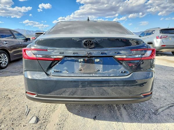 2026 TOYOTA CAMRY