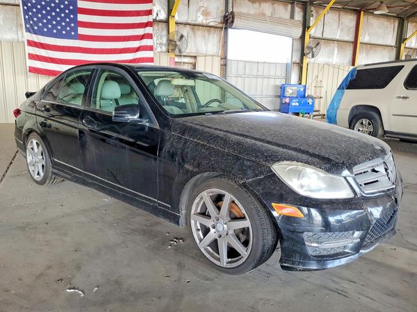 2014 MERCEDES-BENZ C