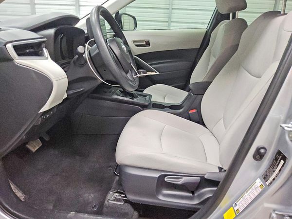 2026 TOYOTA COROLLA CROSS — DENT