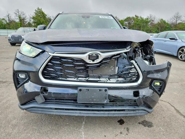 2021 TOYOTA HIGHLANDER