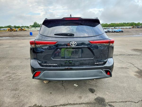 2021 TOYOTA HIGHLANDER