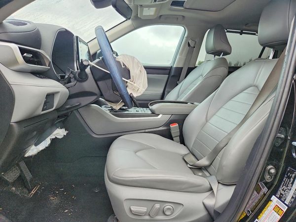 2021 TOYOTA HIGHLANDER