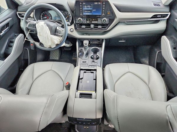 2021 TOYOTA HIGHLANDER