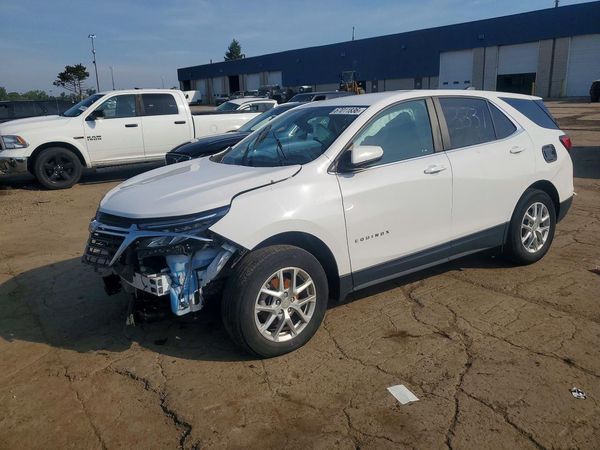 2023 CHEVROLET EQUINOX LT (1LT) — Front 3/4