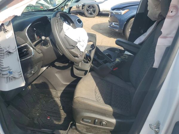 2023 CHEVROLET EQUINOX LT (1LT) — DENT
