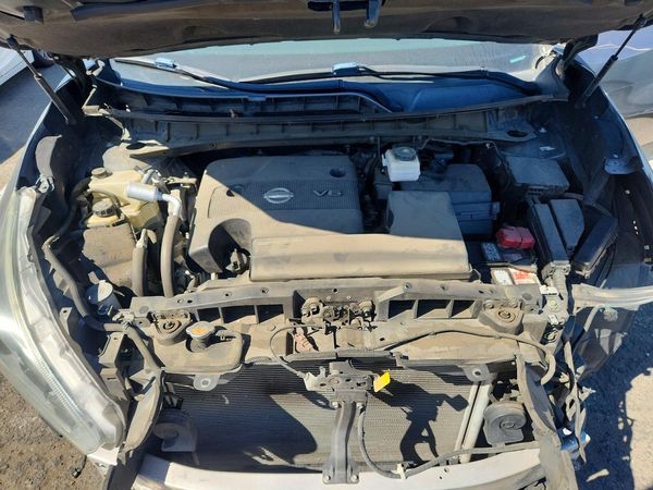 2018 NISSAN MURANO — Engine bay