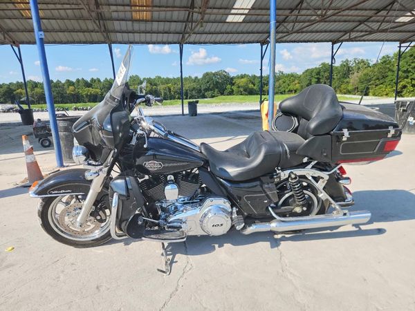 2012 HARLEY-DAVIDSON FLHTCU