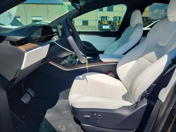 2023 TESLA MODEL X
