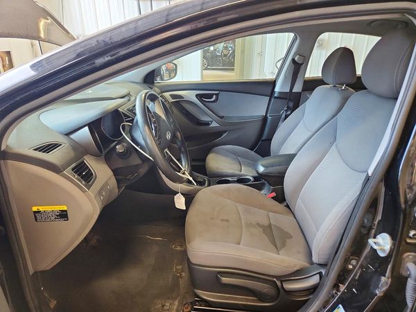 2014 HYUNDAI ELANTRA GLS (Middle)