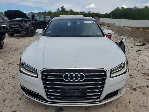 2016 AUDI A8