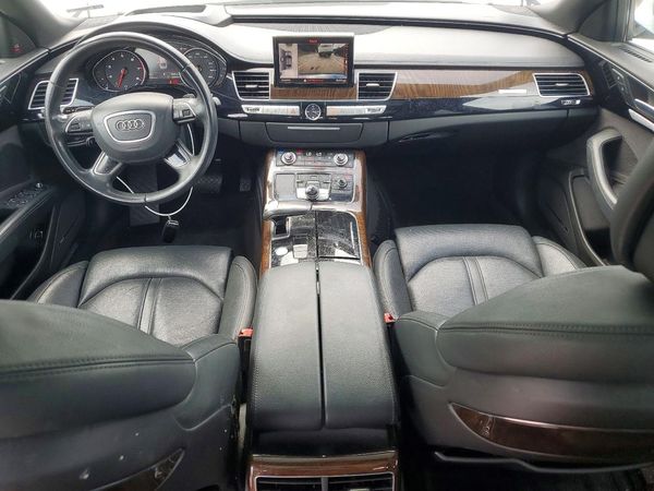 2016 AUDI A8