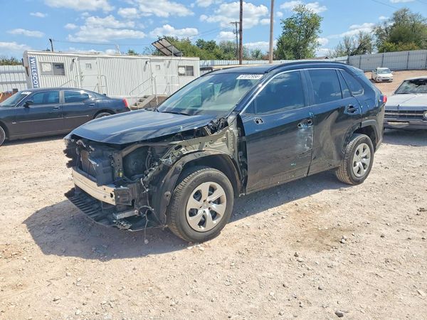 2021 TOYOTA RAV 4 LE