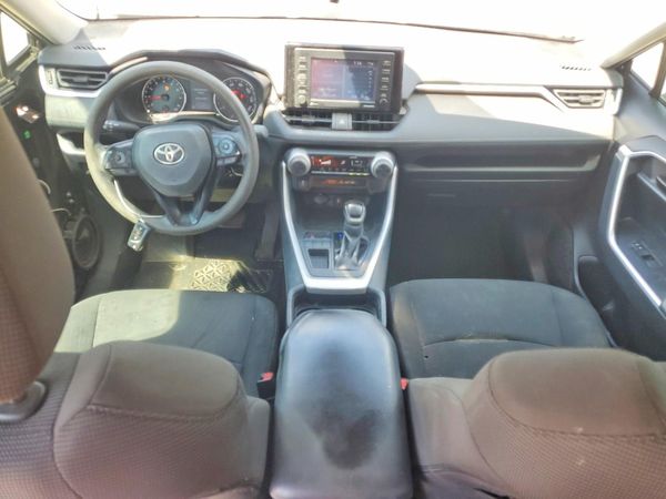 2021 TOYOTA RAV 4 LE