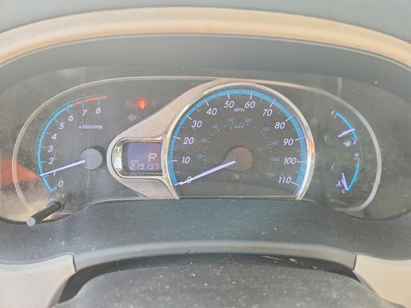 2014 TOYOTA SIENNA