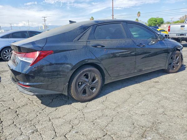2022 HYUNDAI ELANTRA