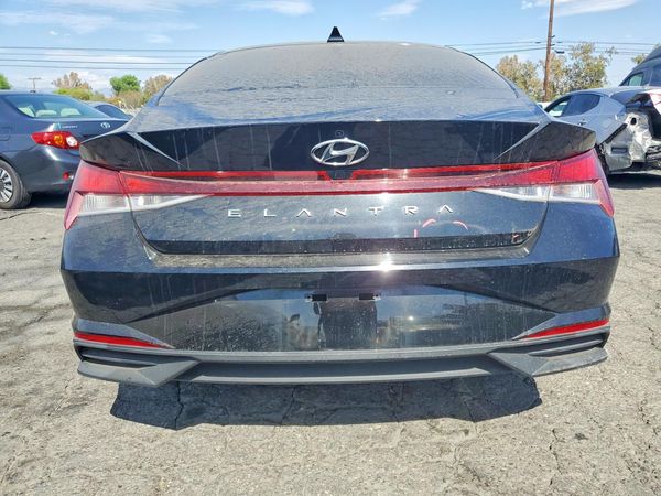 2022 HYUNDAI ELANTRA