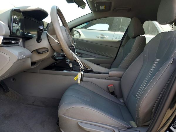 2022 HYUNDAI ELANTRA