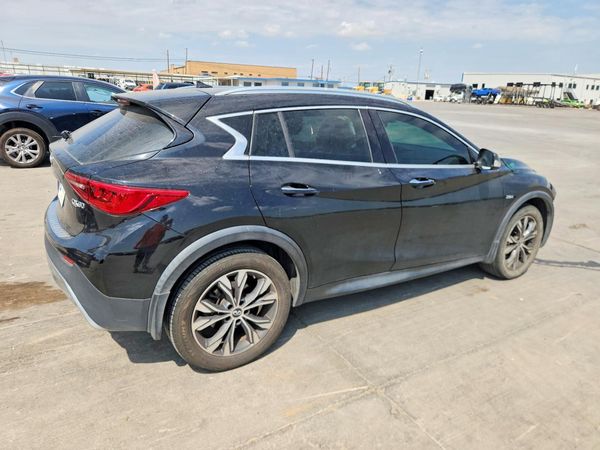 2018 INFINITI QX30