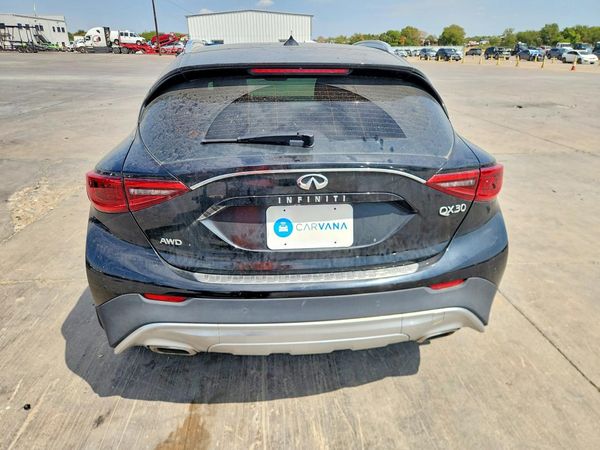 2018 INFINITI QX30