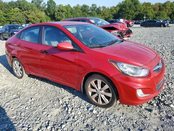 2012 HYUNDAI ACCENT