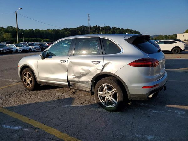 2016 PORSCHE CAYENNE