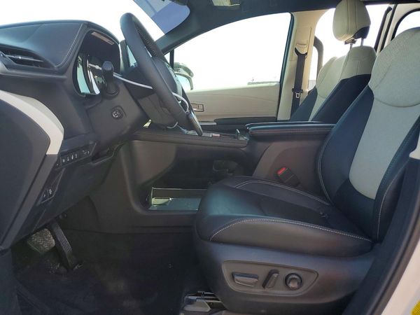2026 TOYOTA SIENNA