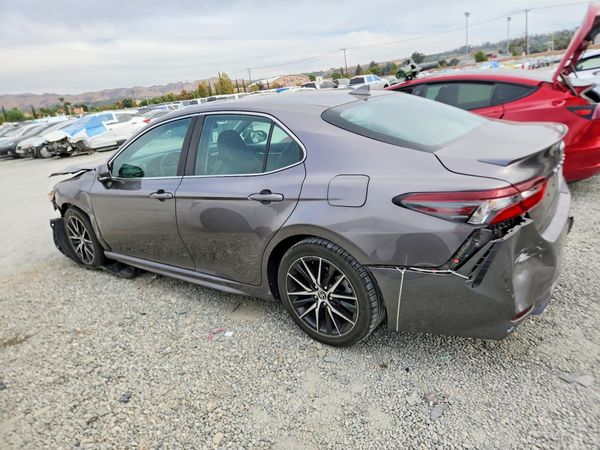 2024 TOYOTA CAMRY