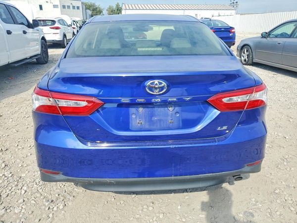 2018 TOYOTA CAMRY