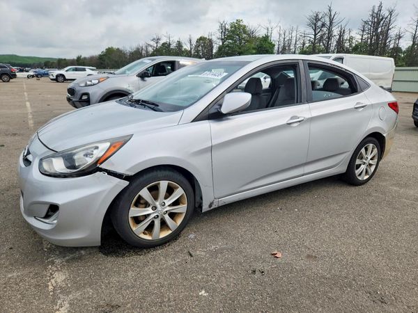 2013 HYUNDAI ACCENT