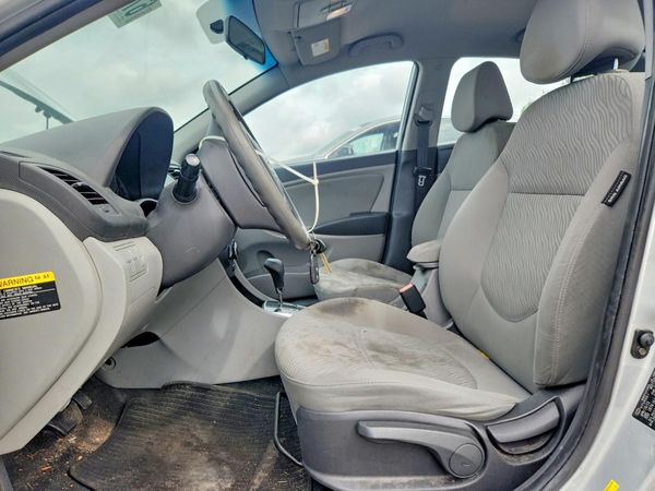 2013 HYUNDAI ACCENT