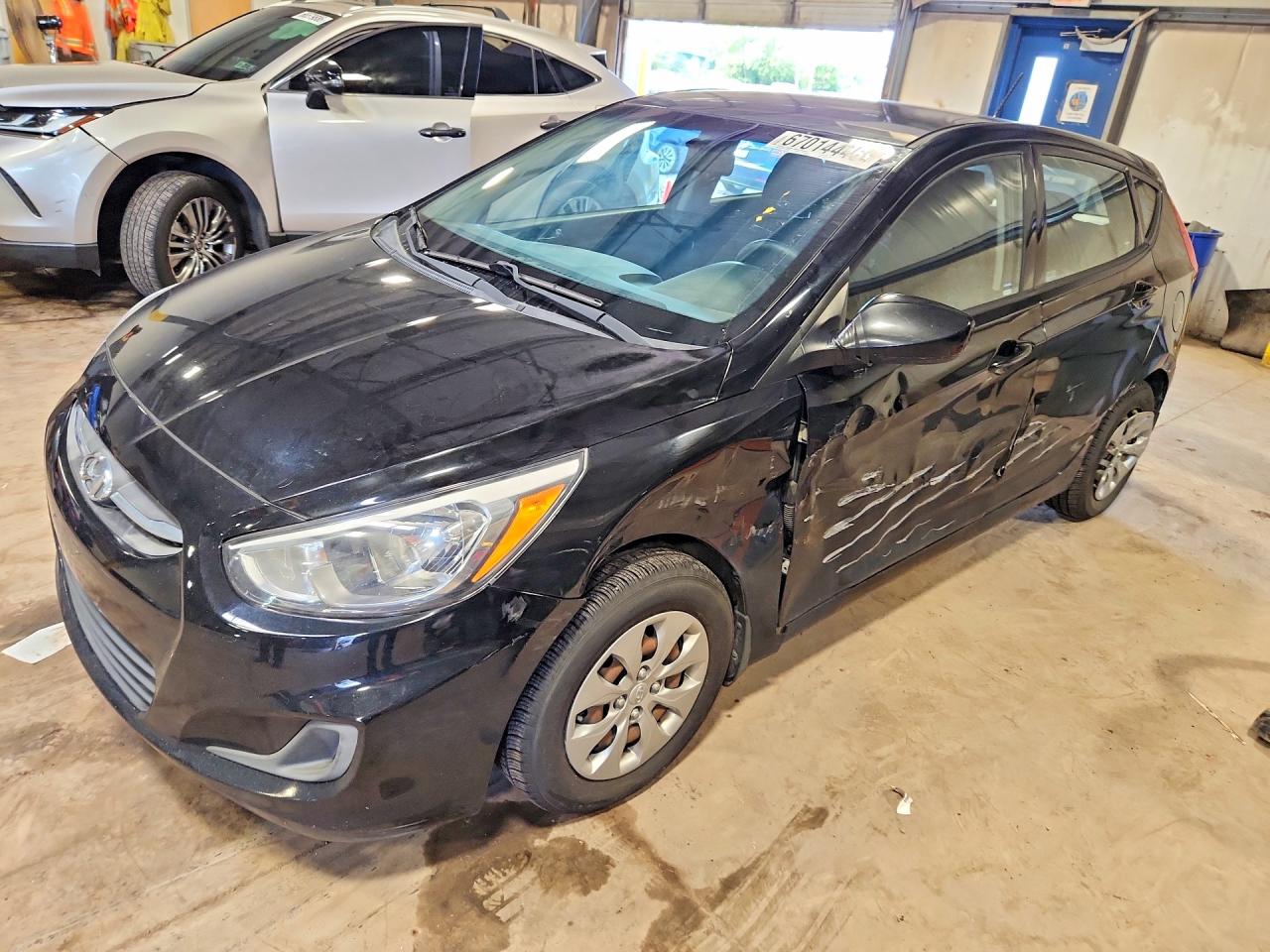 2017 HYUNDAI ACCENT SE Base