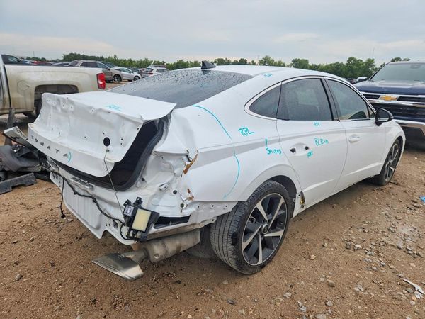 2021 HYUNDAI SONATA