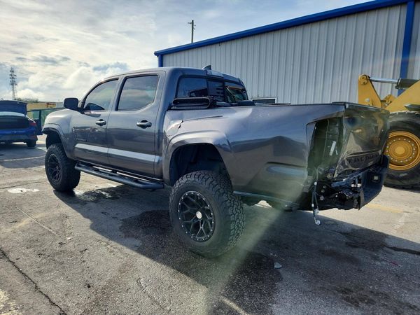 2018 TOYOTA TACOMA