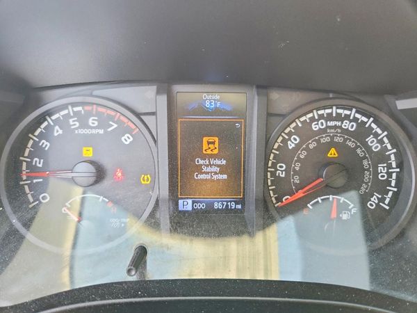 2018 TOYOTA TACOMA