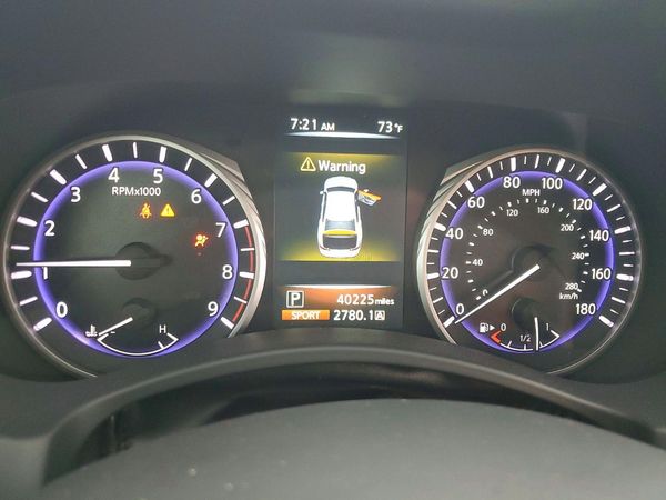2017 INFINITI Q50
