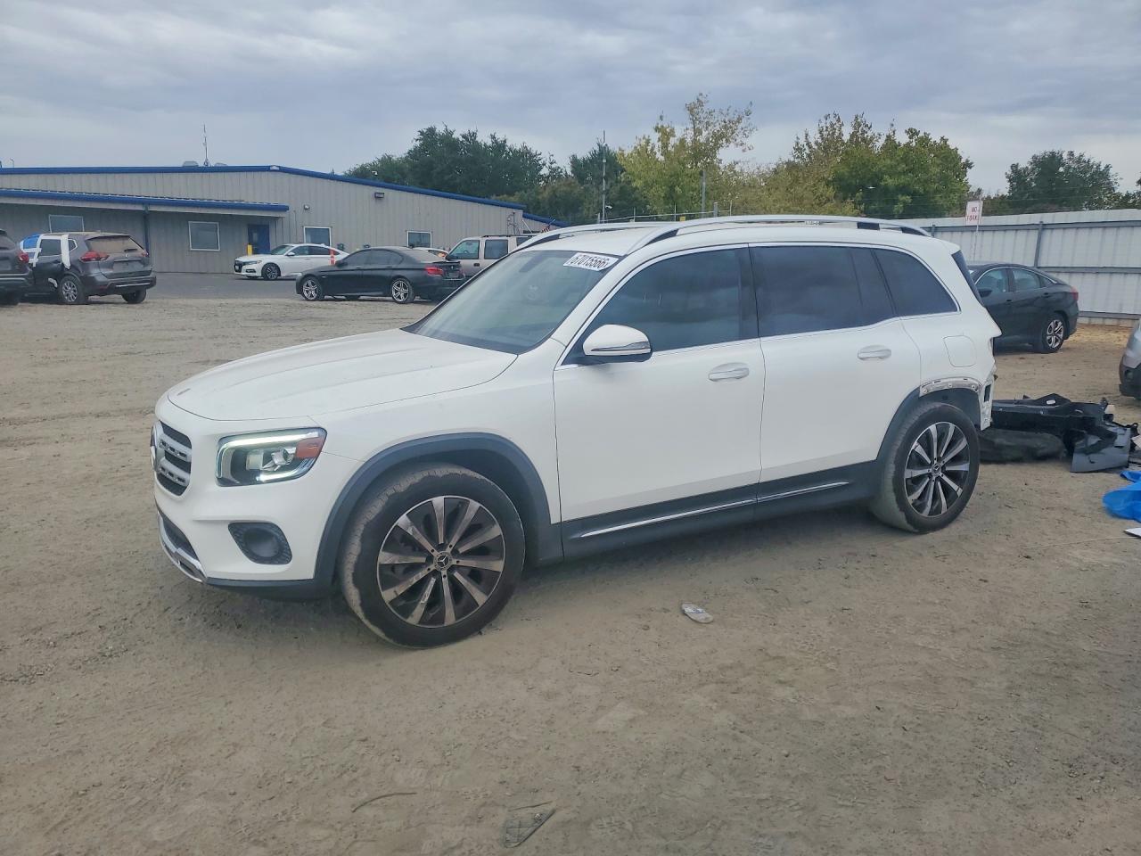 2021 MERCEDES-BENZ GLB GLB250