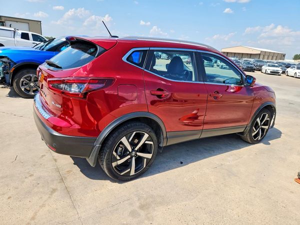 2022 NISSAN ROGUE SPORT SL