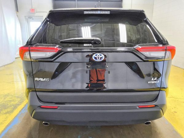 2024 TOYOTA RAV4 LE — DIRR