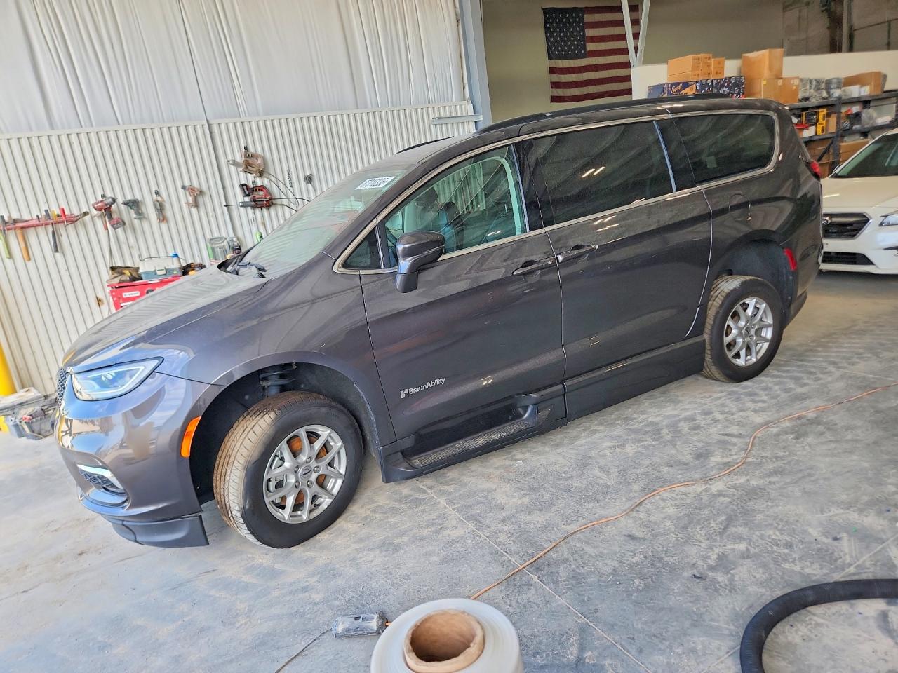 2022 CHRYSLER PACIFICA