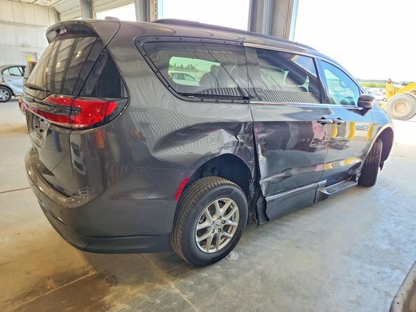 2022 CHRYSLER PACIFICA