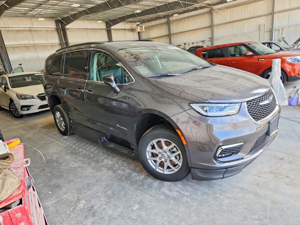 2022 CHRYSLER PACIFICA