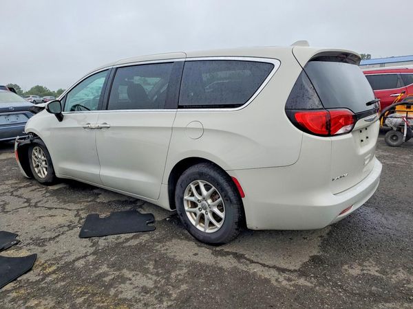 2017 CHRYSLER PACIFICA Touring — DSRA