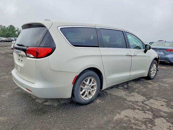 2017 CHRYSLER PACIFICA Touring — PSRA